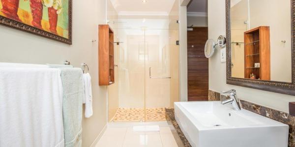 Ekhaya Boutique Hotel Дърбан Екстериор снимка